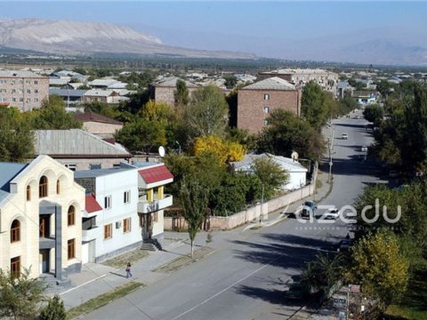 Qərbi Azərbaycan məktəbləri: Tanınmış ziyalıların yetişdiyi Uluxanlı TƏHSİLİ&nbsp;