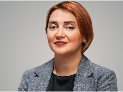 Nazir deputat seçilən xanımın yerinə onu TƏYİN ETDİ