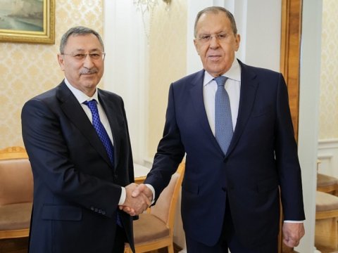 Xələfov Lavrovla regionu müzakirə etdi