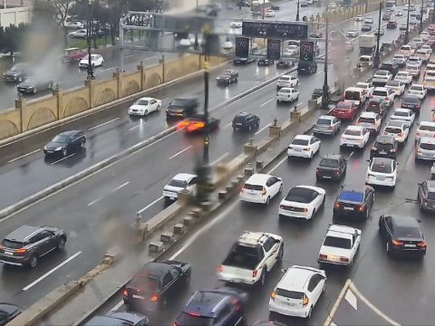 14 yolda tıxac var - SİYAHI