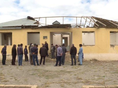 Şonqar sakinləri yeni məktəb istəyirlər - Bakı Təhsil İdarəsindən REAKSİYA