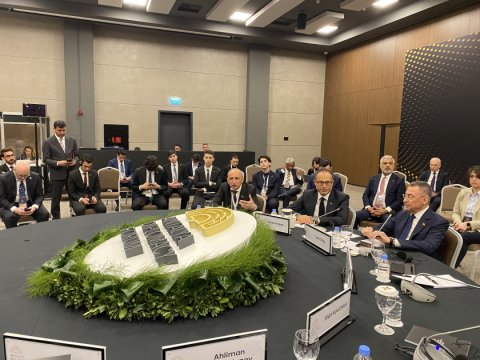 Antalya Forumunda Qərbi azərbaycanlıların tələbi QALDIRILDI