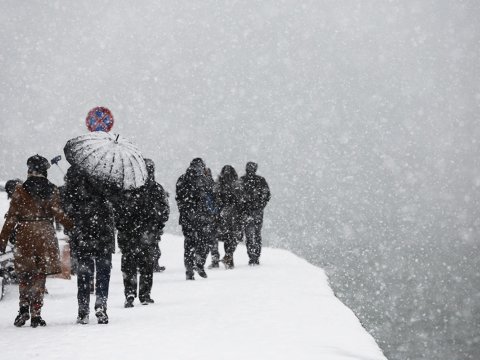 Hava pisləşdi, məktəblər BAĞLANDI