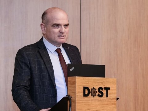 Azərbaycanın valyuta sabitliyi üçün real risk görünmür - Elşad Məmmədov