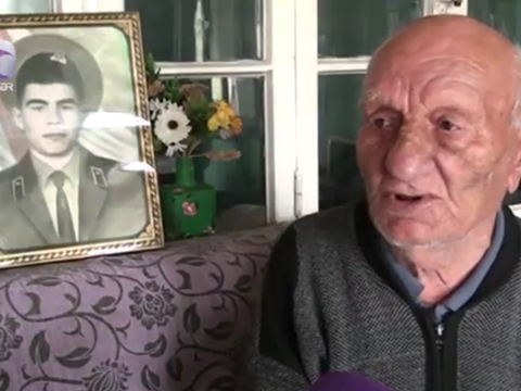 Şəhid atasını aldadaraq pulunu oğurladılar - VİDEO&nbsp;