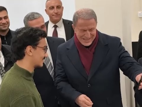 Akarın Qarabağ Universitetinin tələbəsi ilə səmimi söhbəti - VİDEO