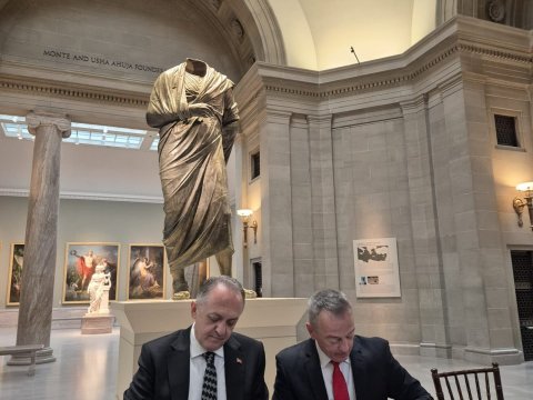 65 il əvvəl oğurlanan heykəl Türkiyəyə qaytarıldı - FOTO