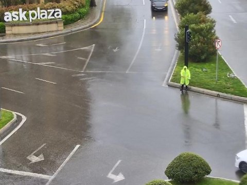 Bakının mərkəzi küçələrindəki işıqforlarda PROBLEM
