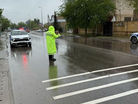 Yol polisi piyadalara çağırış etdi