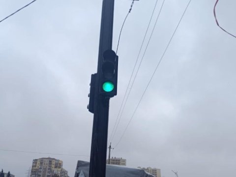 Güclü külək işıqforlara zərər vurdu