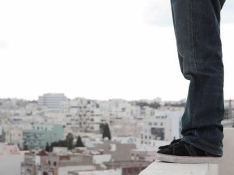 Arvadını öldürüb özünü 14-cü mərtəbədən atdı