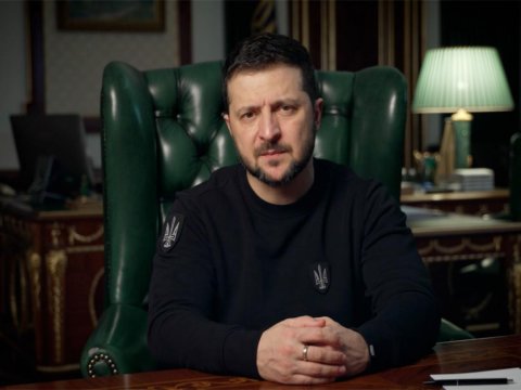 Trampın müşaviri Putini dəstəkləyir