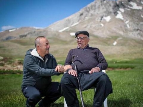 Çavuşoğluya ağır itki