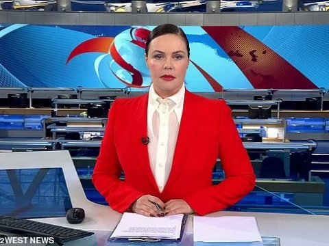 Birinci kanalın&nbsp;aparıcısının saxta pasportları üzə çıxdı