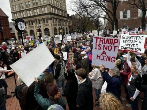 Trampa qarşı etiraz aksiyası