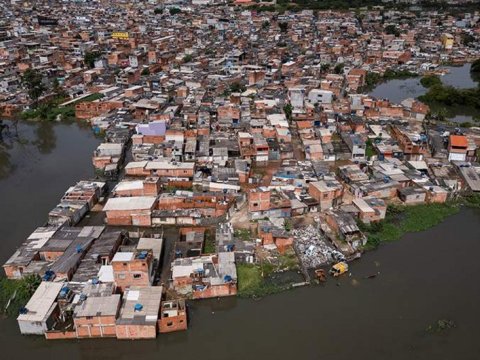 San-Pauluda daşqınlar - 37 mindən çox ev işıqsız qaldı
