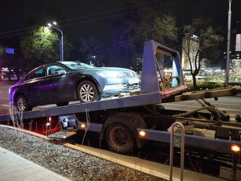 Azərbaycan səfirliyinin maşını Litvada qəzaya uğradı - Hadisə yerindən FOTOLAR