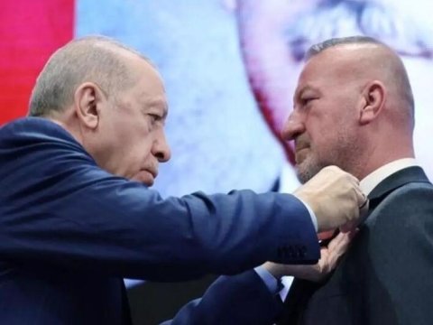 İki bələdiyyə sədri AK Partiyaya keçdi