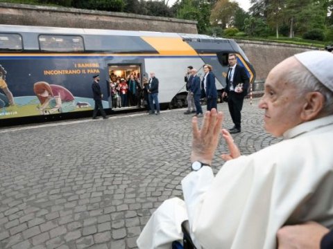Metro stansiyasına Papanın adı veriləcək