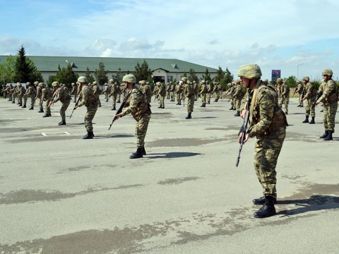 Ehtiyatdan çağırılan hərbçilərə təlimlər keçirilir