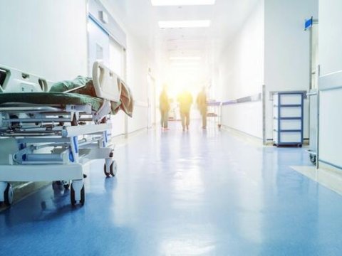 Gəncədə xəsarət alan məktəbli Bakıya gətirildi