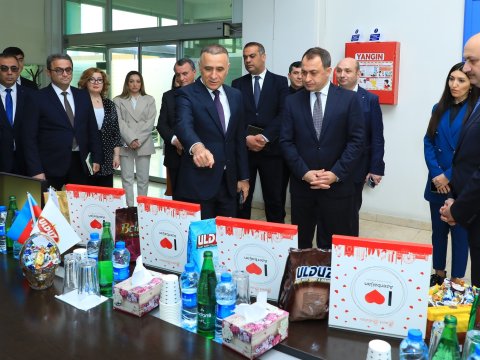 İcra başçısı Sahibkarlar Günü &ldquo;Ulduz&rdquo; şokolad fabrikini ziyarət edib - FOTO