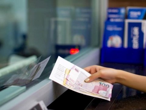 Azərbaycanda kredit faizləri AZALA BİLƏR