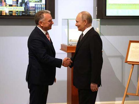 Putin Trampın nümayəndəsi ilə nədən danışdı...