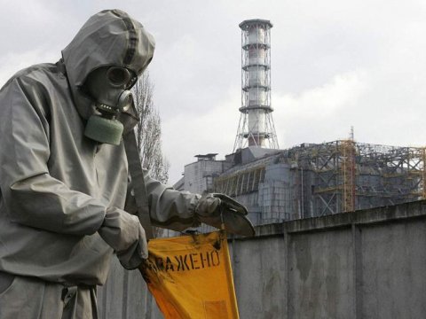 Həsənov, pərdəni çək, bura sənin üçün Şuşa deyil...