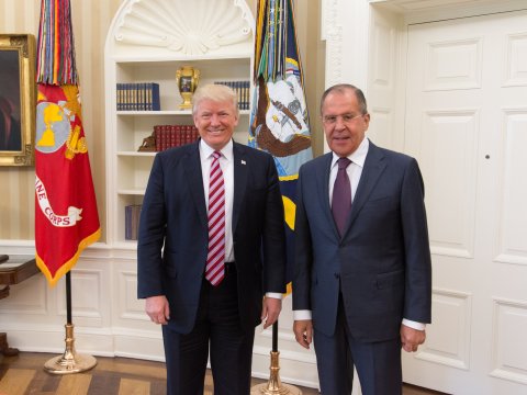 Tramp "dayan", Lavrov "davam" dedi