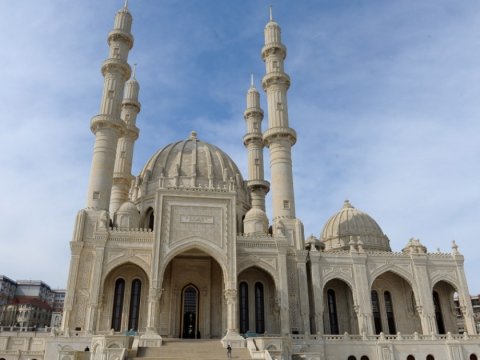 Heydər məscidinə memarlıq abidəsi statusu verildi