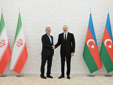 Pezeşkian ona görə Azərbaycan dilində şeir dedi ki...