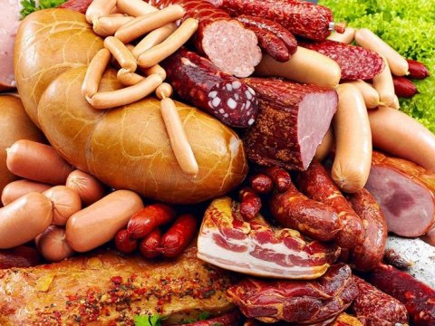 “Kolbasa və sosiskanı təcili şəkildə süfrənizdən çıxarın!” - Ekspert