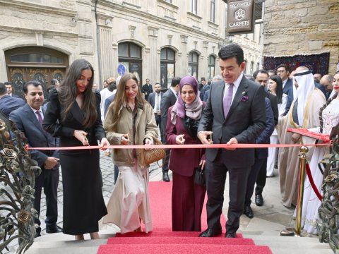 Leyla və&nbsp;Arzu Əliyevalar açılış mərasimində - FOTOLAR