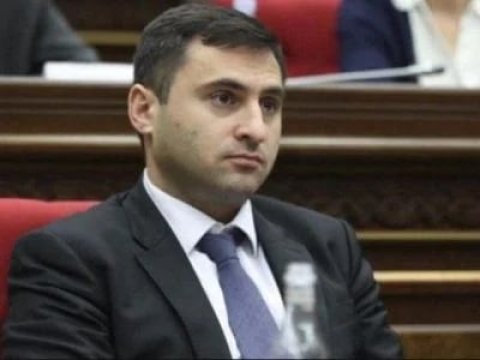 Ermənistanda yüksək vəzifəli məmur istefa verdi