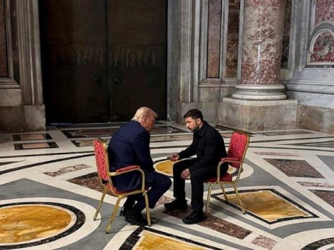 Trampla Zelenskinin Vatikandakı söhbətinin TƏFƏRRÜATI