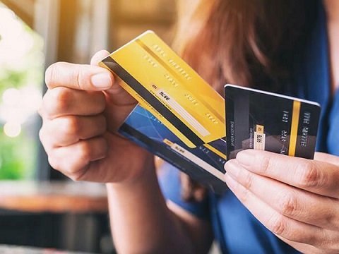 Vətəndaşların kartlarından daha&nbsp;30 min manat oğurlandı