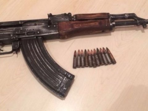Novxanıda &ldquo;Kalaşnikov&rdquo;&nbsp;aşkarlandı