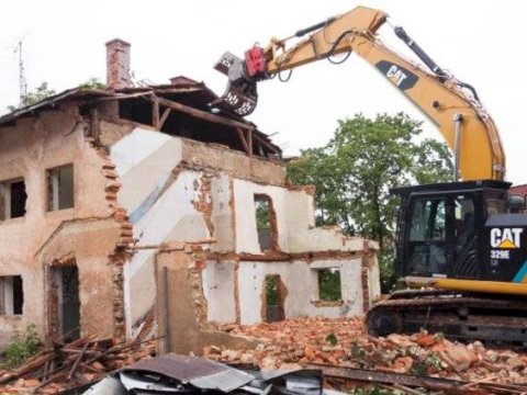 Söküntü zamanı kompensasiya məsələsinə məhkəmədən REAKSİYA