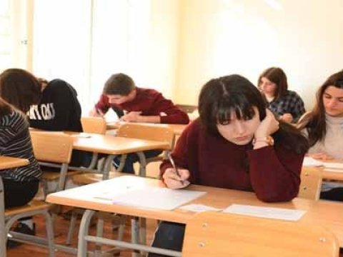 Daha iki ali məktəb&nbsp;qəbul prosedurlarını özləri aparacaq - QƏRAR