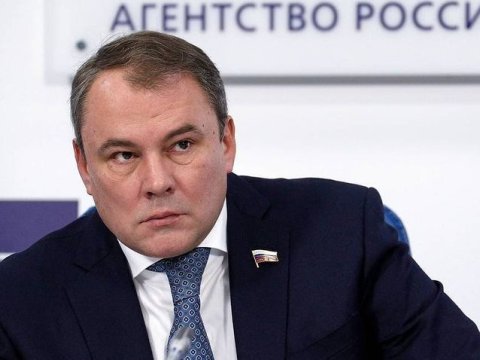 Qazaxıstandan Tolstoya qadağa