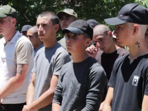 Ermənistanda hərbi xidmətə çağırış yaşı artırıla bilər