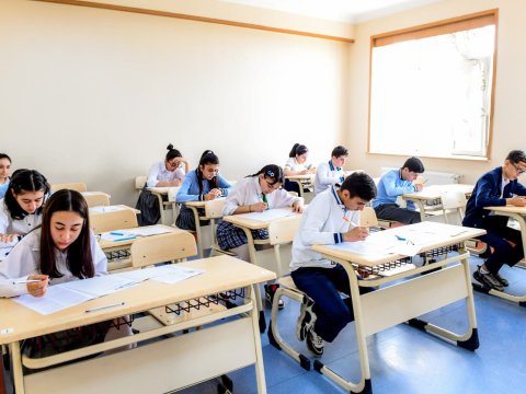 Bakıda abituriyentlərin yarısından çoxu 300-dan az bal TOPLAYIB