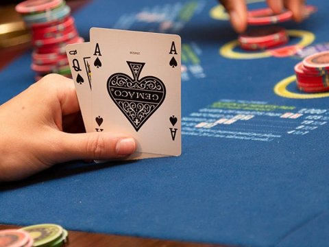 Azərbaycanda kazinolar açılarsa... - Nə qazanar, nə itirərik?