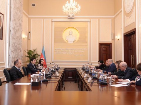 Nazir&nbsp;İctimai şuranın üzvləri ilə planları müzakirə etdi