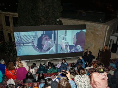 "Qaynana" İçərişəhərdə açıq havada nümayiş etdirilib