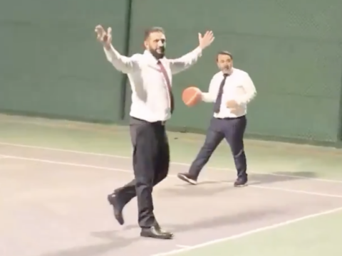 Əhməd Əl Şaraa basketbol oynadı - VİDEO