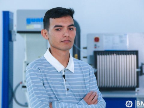 &ldquo;BMU-da laboratoriya dərsləri öyrənməni daha maraqlı edir&rdquo; -&nbsp;Kosta-Rikalı tələbə