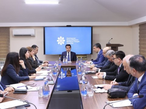 Hikmət Hacıyev media rəhbərləri ilə görüşdü - FOTO