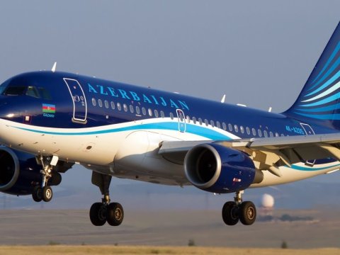 AZAL-ın Rusiyaya reysləri gecikir - Hindistana reysi təxirə salındı